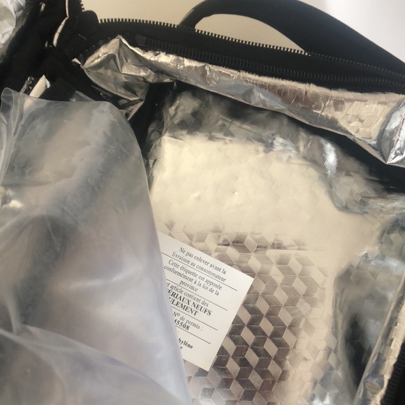 COPY - Roots  Lunchbox-Many Compartments - Picture 7 of 8